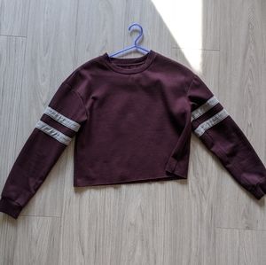 Cropped crewneck